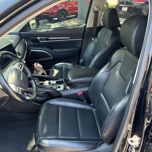 صورة 31 لـ 2024 KIA TELLURIDE S