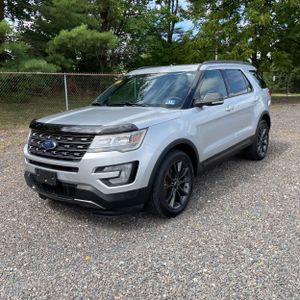 2017 FORD EXPLORER XLT 照片 1