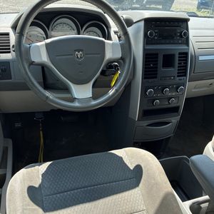 2010 Dodge GRAND CARAVAN HERO — миниатюра 36