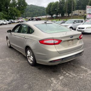 2015 FORD FUSION SE 照片 5