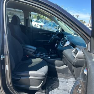 صورة 33 لـ 2018 KIA SORENTO LX V6