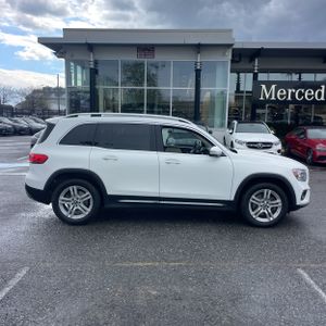 MERCEDES-BENZ GLB - 10