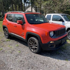 JEEP RENEGADE LATITUDE 75TH ANNIVERSARY - 10