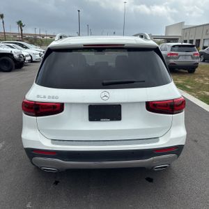 MERCEDES-BENZ GLB - 7