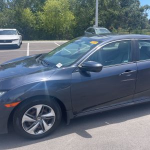 2020 Honda CIVIC LX — фото 2
