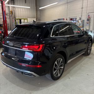 AUDI Q5 QUATTRO S LINE PREM PLUS 45 TFSI - 8