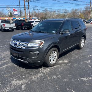 FORD EXPLORER XLT - 1