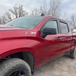 CHEVROLET SILVERADO 1500 CUSTOM TRAIL BOSS - 2