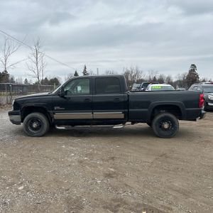 CHEVROLET SILVERADO 2500 LS - 3