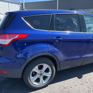 FORD ESCAPE SE - 9
