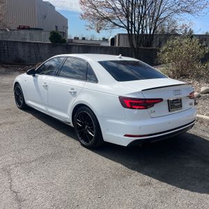 AUDI A4 2.0T PREMIUM - 5