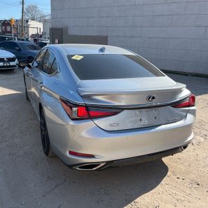 LEXUS ES 350 F SPORT HANDLING - 5