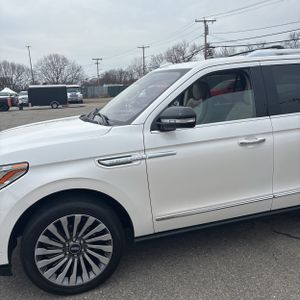 LINCOLN NAVIGATOR RESERVE - 2