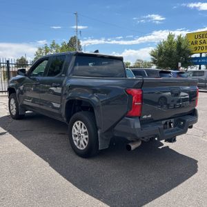 صورة 4 لـ 2024 Toyota TACOMA SR5
