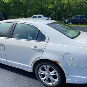 FORD FUSION SE - 6