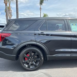 FORD EXPLORER ST - 9