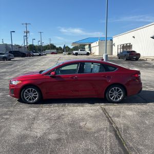 FORD FUSION SE - 3