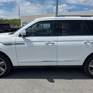 LINCOLN NAVIGATOR BLACK LABEL - 4
