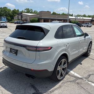 PORSCHE CAYENNE S PLATINUM EDITION - 8