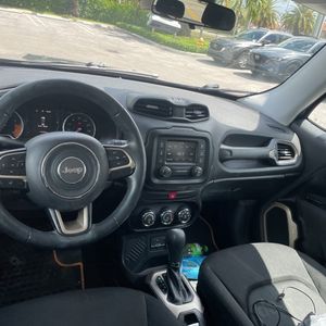 صورة مصغرة 35 لـ 2017 JEEP RENEGADE LATITUDE