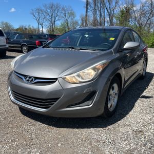 HYUNDAI ELANTRA SE - 1