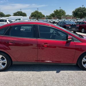 FORD FOCUS SE - 9