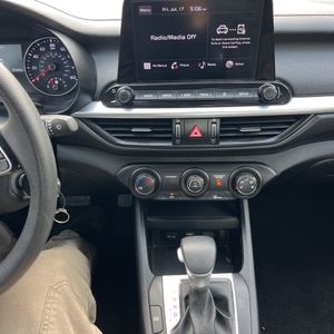 صورة مصغرة 32 لـ 2024 KIA FORTE LXS