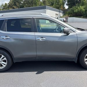 2014 Nissan ROGUE SV — миниатюра 11