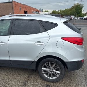 HYUNDAI TUCSON - 6