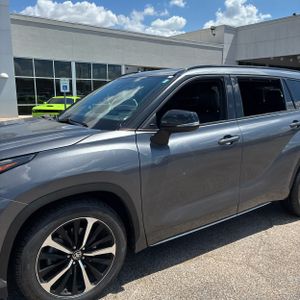 2021 Toyota HIGHLANDER XSE 照片 2