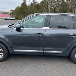 KIA TELLURIDE LX - 4