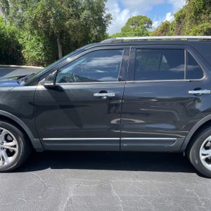 FORD EXPLORER LIMITED - 4
