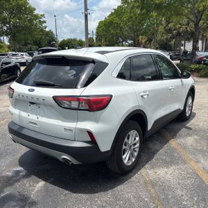 FORD ESCAPE SE - 8
