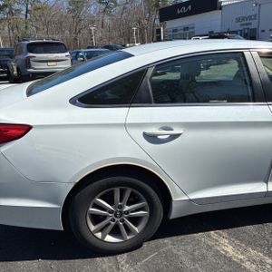 HYUNDAI SONATA SE - 9