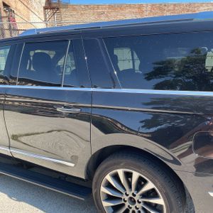 صورة 6 لـ 2021 Lincoln NAVIGATOR L RESERVE