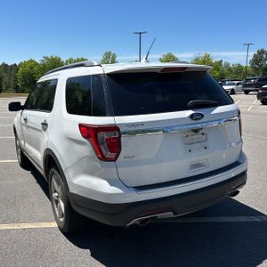FORD EXPLORER XLT - 4