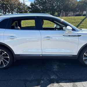 2021 Lincoln NAUTILUS RESERVE 照片 11