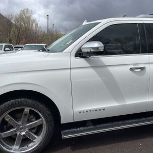 FORD EXPEDITION PLATINUM - 2