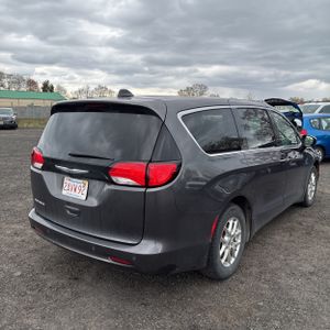 CHRYSLER VOYAGER LX - 8