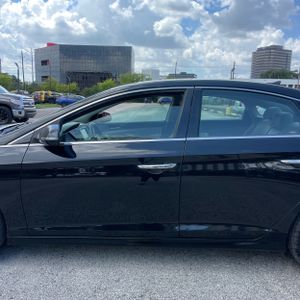 2018 Hyundai SONATA LIMITED — фото 4