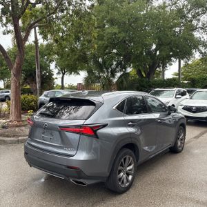 LEXUS NX 300 F SPORT - 8