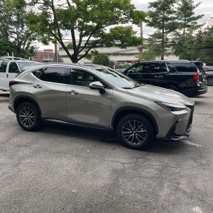 صورة 10 لـ 2023 Lexus NX 350 PREMIUM