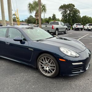2015 Porsche PANAMERA 4 photo 11