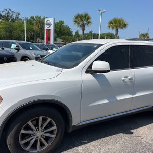 DODGE DURANGO SXT - 2