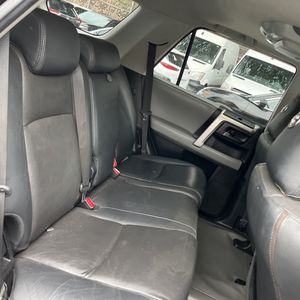 2010 Toyota 4RUNNER SR5 — миниатюра 34