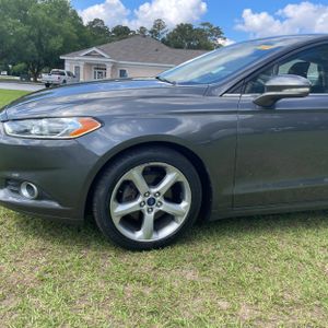 FORD FUSION SE - 2
