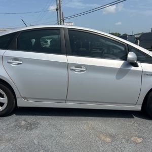 2011 Toyota PRIUS FOUR — миниатюра 11
