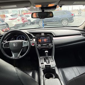 صورة 37 لـ 2016 Honda CIVIC TOURING