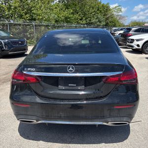 MERCEDES-BENZ E-CLASS - 6