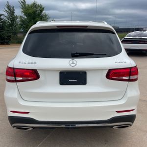 MERCEDES-BENZ GLC - 7